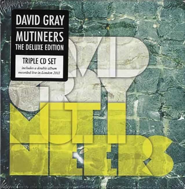 MUTINEERS (DLX)