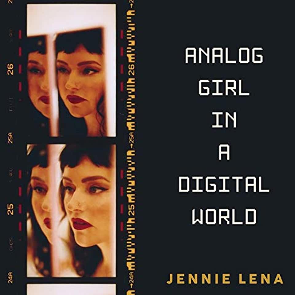 ANALOG GIRL IN A DIGITAL WORLD (HOL)